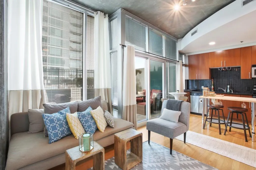 923 Peachtree Street Ne Unit 732, Atlanta, Georgia 30309, 1 Bedroom Bedrooms, ,1 BathroomBathrooms,Residential,Sold,923 Peachtree Street Ne Unit 732,5803734