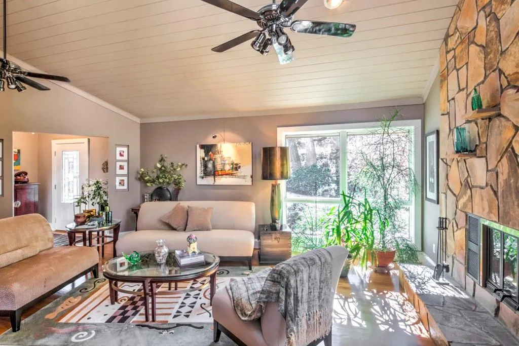 595 Idlewood Drive, Sandy Springs, Georgia 30327, 4 Bedrooms Bedrooms, ,3 BathroomsBathrooms,Residential,Sold,595 Idlewood Drive,5967934