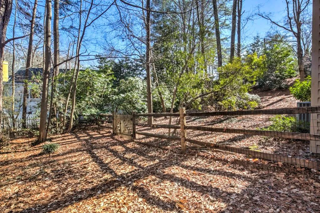 595 Idlewood Drive, Sandy Springs, Georgia 30327, 4 Bedrooms Bedrooms, ,3 BathroomsBathrooms,Residential,Sold,595 Idlewood Drive,5967934