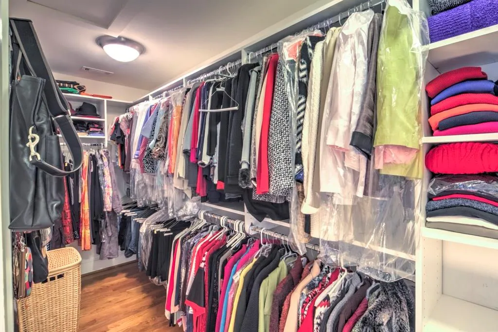 595 Idlewood Drive, Sandy Springs, Georgia 30327, 4 Bedrooms Bedrooms, ,3 BathroomsBathrooms,Residential,Sold,595 Idlewood Drive,5967934