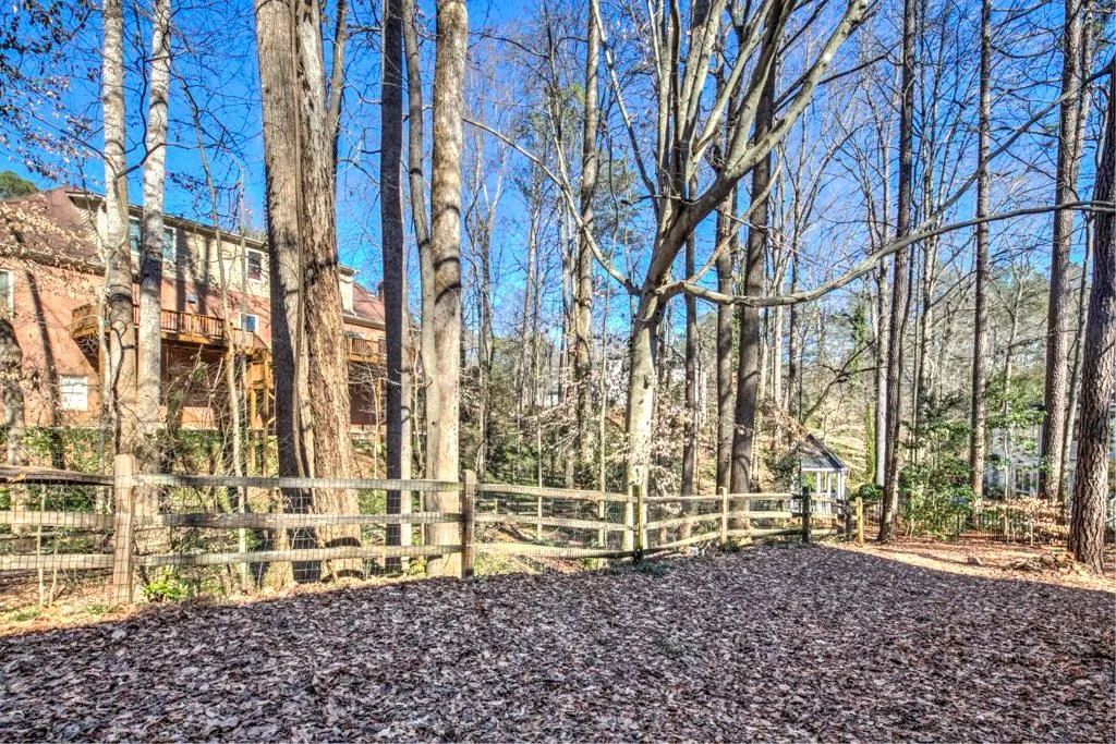 595 Idlewood Drive, Sandy Springs, Georgia 30327, 4 Bedrooms Bedrooms, ,3 BathroomsBathrooms,Residential,Sold,595 Idlewood Drive,5967934