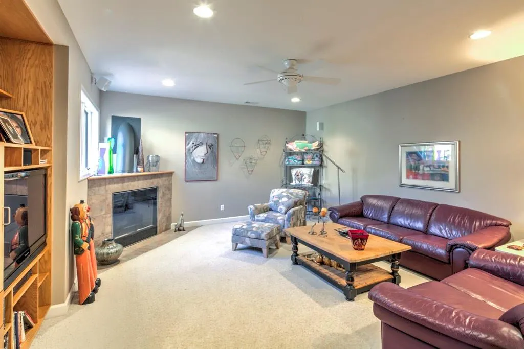 595 Idlewood Drive, Sandy Springs, Georgia 30327, 4 Bedrooms Bedrooms, ,3 BathroomsBathrooms,Residential,Sold,595 Idlewood Drive,5967934