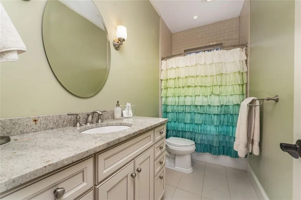 197 Stewart Drive, Atlanta, Georgia 30342, 5 Bedrooms Bedrooms, ,5 BathroomsBathrooms,Residential,Sold,197 Stewart Drive,7164266