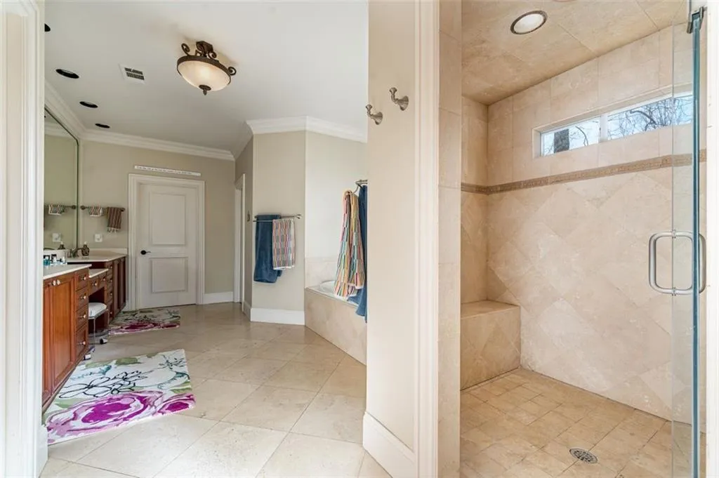 197 Stewart Drive, Atlanta, Georgia 30342, 5 Bedrooms Bedrooms, ,5 BathroomsBathrooms,Residential,Sold,197 Stewart Drive,7164266