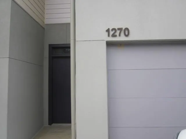 1270 Eames Green, Atlanta, Georgia 30318, 2 Bedrooms Bedrooms, ,2 BathroomsBathrooms,Residential,Sold,1270 Eames Green,5595211