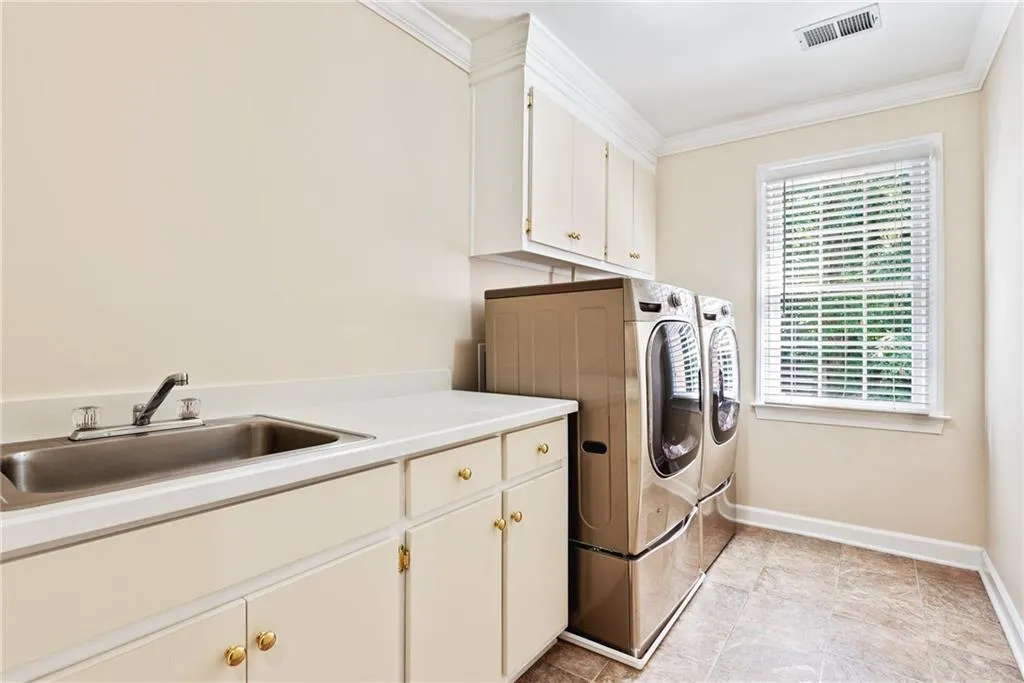85 Wing Mill Road, Sandy Springs, Georgia 30350, 5 Bedrooms Bedrooms, ,4 BathroomsBathrooms,Residential,Sold,85 Wing Mill Road,6619162