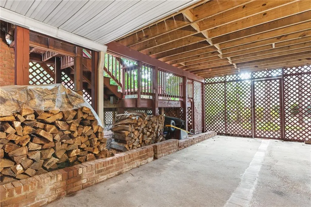 85 Wing Mill Road, Sandy Springs, Georgia 30350, 5 Bedrooms Bedrooms, ,4 BathroomsBathrooms,Residential,Sold,85 Wing Mill Road,6619162