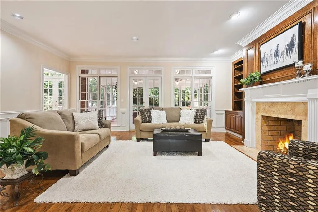 85 Wing Mill Road, Sandy Springs, Georgia 30350, 5 Bedrooms Bedrooms, ,4 BathroomsBathrooms,Residential,Sold,85 Wing Mill Road,6619162