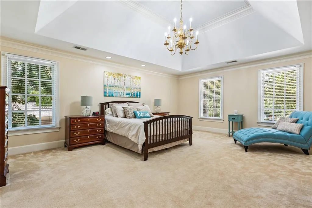 85 Wing Mill Road, Sandy Springs, Georgia 30350, 5 Bedrooms Bedrooms, ,4 BathroomsBathrooms,Residential,Sold,85 Wing Mill Road,6619162