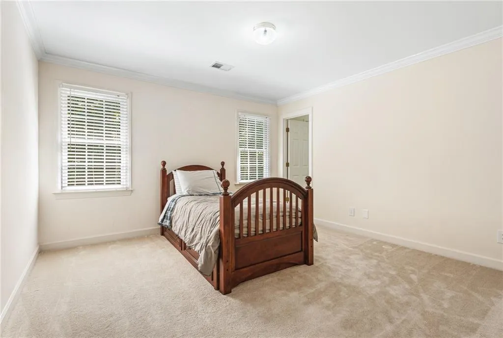 85 Wing Mill Road, Sandy Springs, Georgia 30350, 5 Bedrooms Bedrooms, ,4 BathroomsBathrooms,Residential,Sold,85 Wing Mill Road,6619162