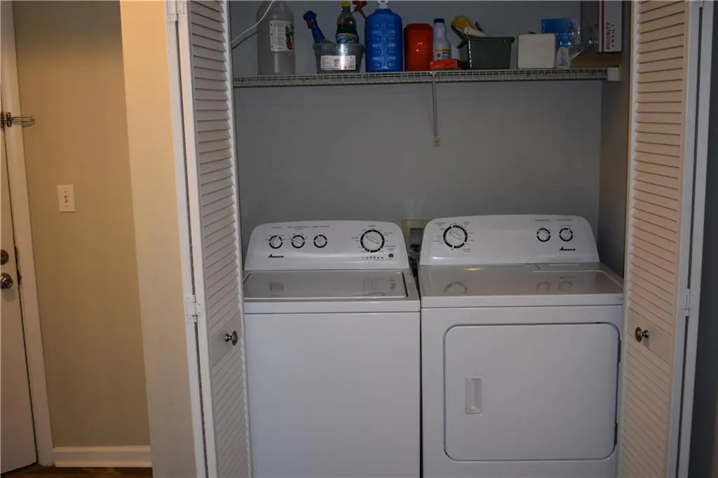 795 Hammond Drive Unit 212, Sandy Springs, Georgia 30328, 1 Bedroom Bedrooms, ,1 BathroomBathrooms,Residential,Sold,795 Hammond Drive Unit 212,6057673