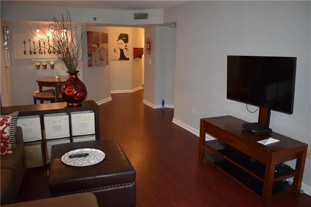 795 Hammond Drive Unit 212, Sandy Springs, Georgia 30328, 1 Bedroom Bedrooms, ,1 BathroomBathrooms,Residential,Sold,795 Hammond Drive Unit 212,6057673
