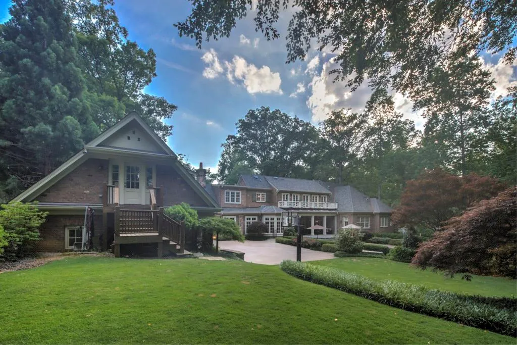109 Blackland Road Nw, Atlanta, Georgia 30342, 6 Bedrooms Bedrooms, ,6 BathroomsBathrooms,Residential,Sold,109 Blackland Road Nw,5852772