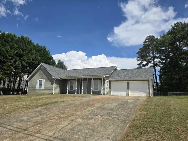 10404 Iron Gate Lane, Jonesboro, Georgia 30238