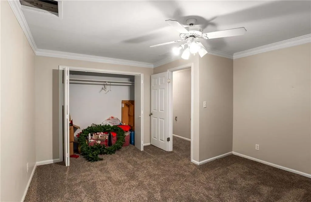 5300 New London, Sandy Springs, Georgia 30327, 5 Bedrooms Bedrooms, ,3 BathroomsBathrooms,Residential,Sold,5300 New London,7428514