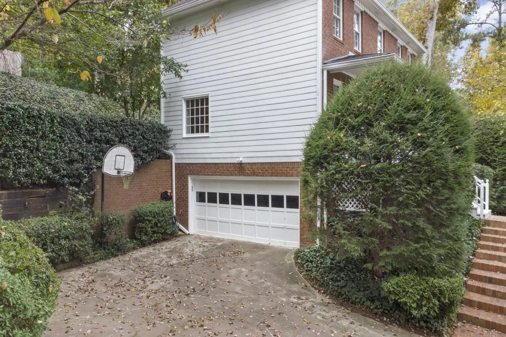 585 Calaveras Drive, Atlanta, Georgia 30350, 4 Bedrooms Bedrooms, ,2 BathroomsBathrooms,Residential,Sold,585 Calaveras Drive,6966395