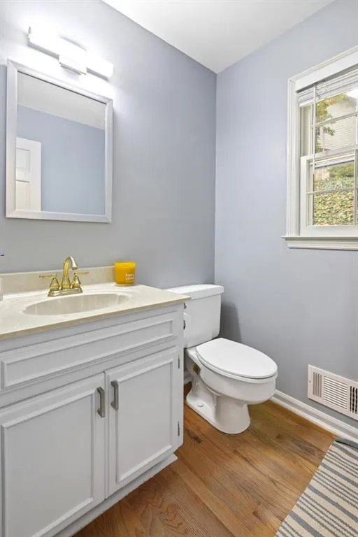 585 Calaveras Drive, Atlanta, Georgia 30350, 4 Bedrooms Bedrooms, ,2 BathroomsBathrooms,Residential,Sold,585 Calaveras Drive,6966395