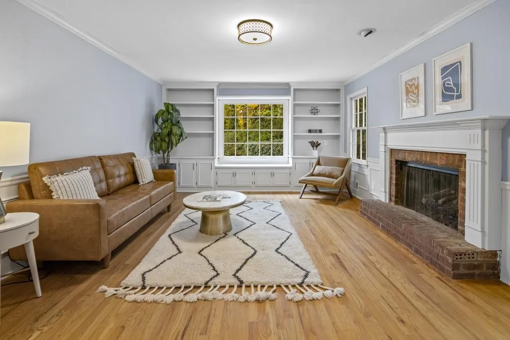 585 Calaveras Drive, Atlanta, Georgia 30350, 4 Bedrooms Bedrooms, ,2 BathroomsBathrooms,Residential,Sold,585 Calaveras Drive,6966395