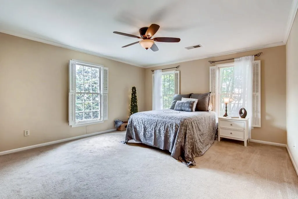 319 The Chace Ne, Atlanta, Georgia 30328, 2 Bedrooms Bedrooms, ,2 BathroomsBathrooms,Residential,Sold,319 The Chace Ne,6668716