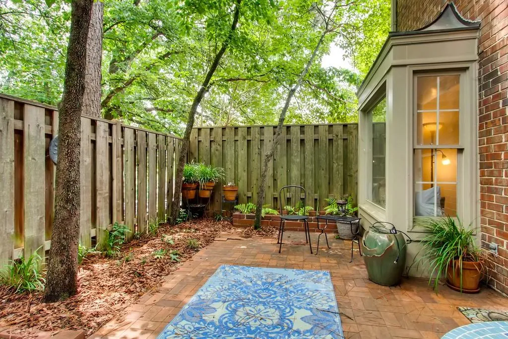 319 The Chace Ne, Atlanta, Georgia 30328, 2 Bedrooms Bedrooms, ,2 BathroomsBathrooms,Residential,Sold,319 The Chace Ne,6668716