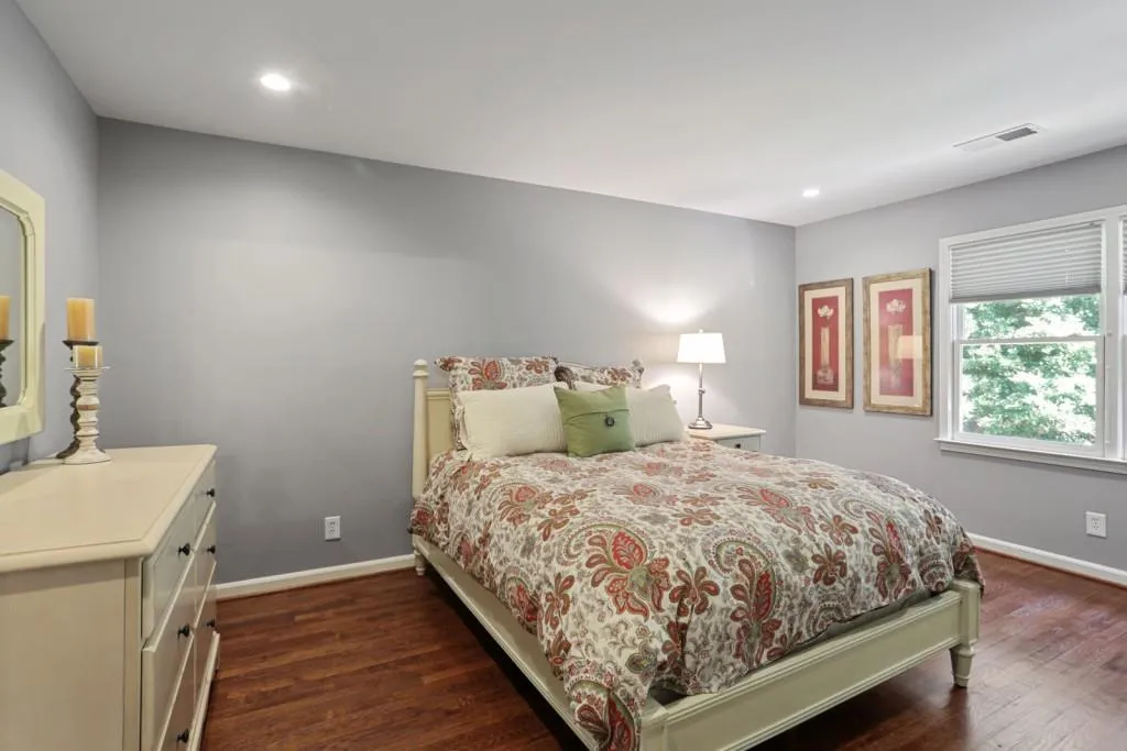 6190 Blackwater Trail, Sandy Springs, Georgia 30328, 5 Bedrooms Bedrooms, ,3 BathroomsBathrooms,Residential,Sold,6190 Blackwater Trail,7008313