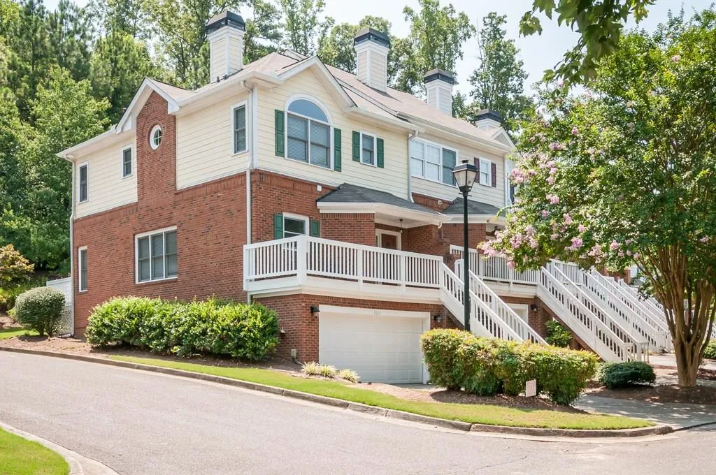 8635 Hope Mews Court, Sandy Springs, Georgia 30350, 2 Bedrooms Bedrooms, ,3 BathroomsBathrooms,Residential,Sold,8635 Hope Mews Court,5724872