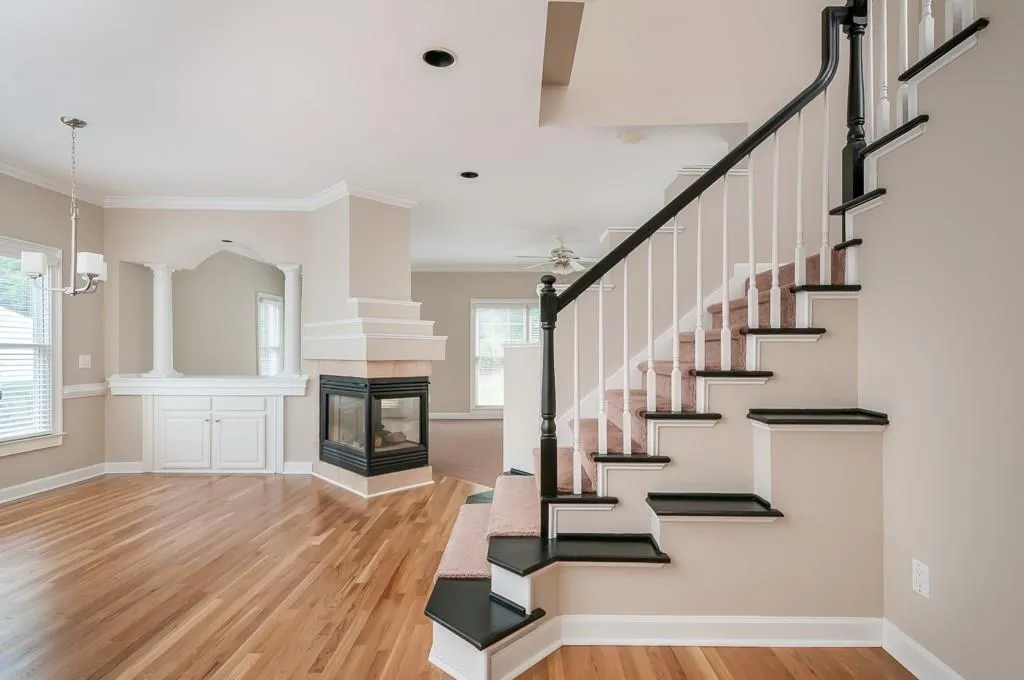 8635 Hope Mews Court, Sandy Springs, Georgia 30350, 2 Bedrooms Bedrooms, ,3 BathroomsBathrooms,Residential,Sold,8635 Hope Mews Court,5724872