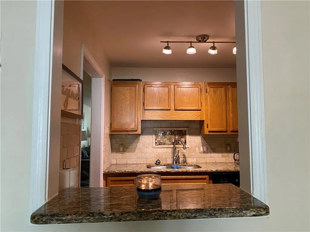 1305 Gettysburg Place, Sandy Springs, Georgia 30350, 2 Bedrooms Bedrooms, ,2 BathroomsBathrooms,Residential,Sold,1305 Gettysburg Place,7210000