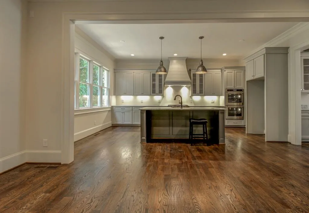 200 Laurel Forest Circle Ne, Atlanta, Georgia 30342, 6 Bedrooms Bedrooms, ,6 BathroomsBathrooms,Residential,Sold,200 Laurel Forest Circle Ne,5563687