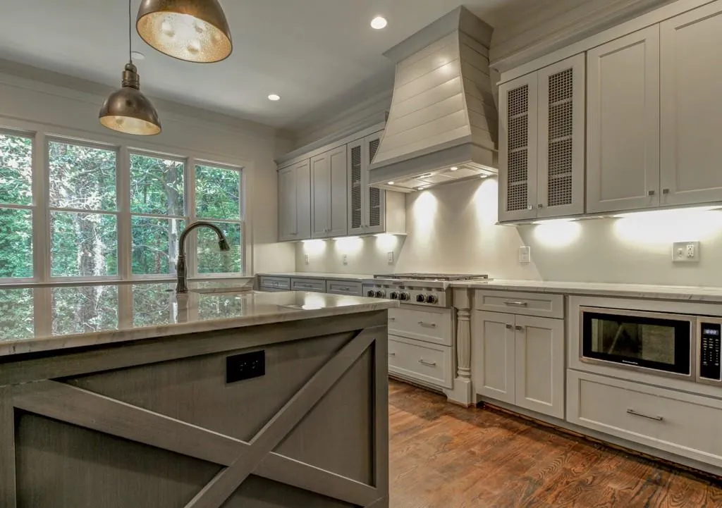 200 Laurel Forest Circle Ne, Atlanta, Georgia 30342, 6 Bedrooms Bedrooms, ,6 BathroomsBathrooms,Residential,Sold,200 Laurel Forest Circle Ne,5563687