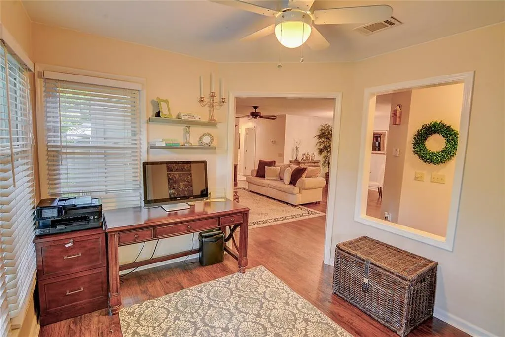 111 Bainbridge Drive, Atlanta, Georgia 30327, 2 Bedrooms Bedrooms, ,2 BathroomsBathrooms,Residential,Sold,111 Bainbridge Drive,5854729