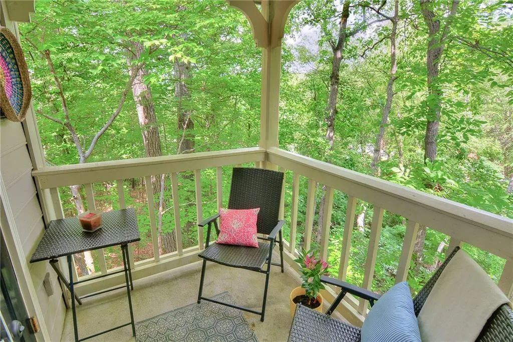 111 Bainbridge Drive, Atlanta, Georgia 30327, 2 Bedrooms Bedrooms, ,2 BathroomsBathrooms,Residential,Sold,111 Bainbridge Drive,5854729
