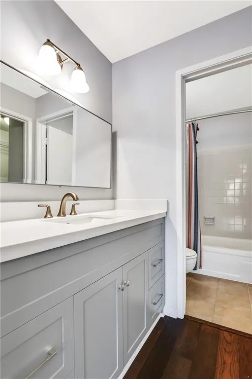 6806 Glenridge Drive Unit G, Sandy Springs, Georgia 30328, 2 Bedrooms Bedrooms, ,2 BathroomsBathrooms,Residential,Sold,6806 Glenridge Drive Unit G,6603804