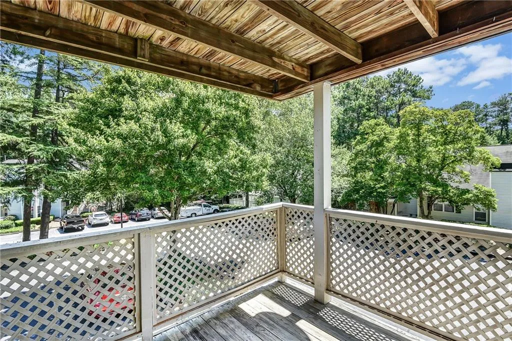 6806 Glenridge Drive Unit G, Sandy Springs, Georgia 30328, 2 Bedrooms Bedrooms, ,2 BathroomsBathrooms,Residential,Sold,6806 Glenridge Drive Unit G,6603804