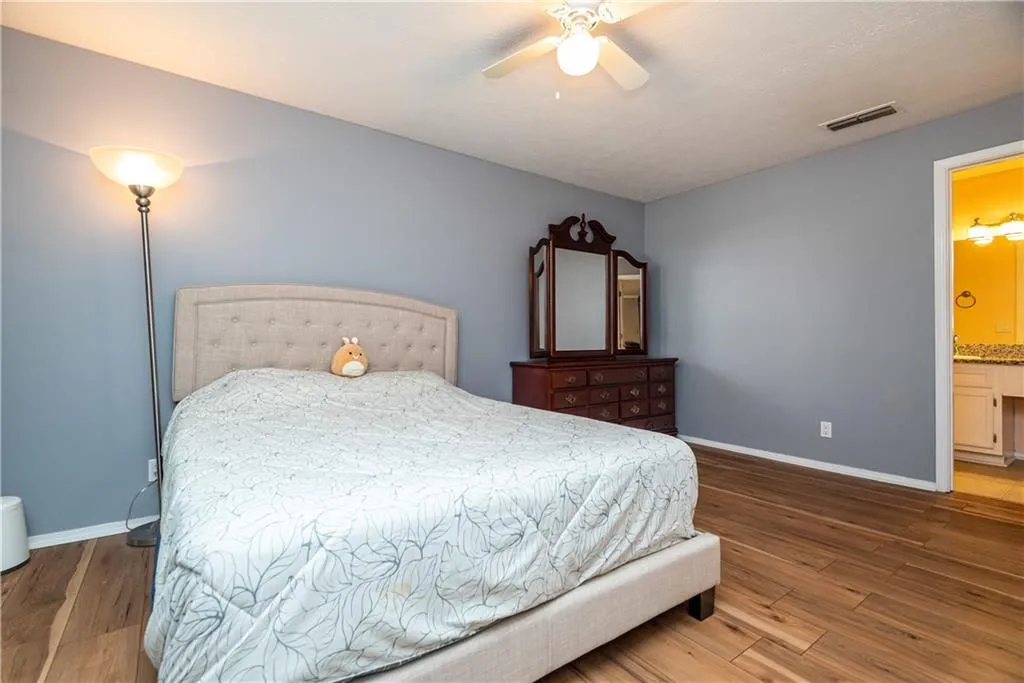 1003 Gettysburg Place Unit 1003, Sandy Springs, Georgia 30350, 2 Bedrooms Bedrooms, ,2 BathroomsBathrooms,Residential,Sold,1003 Gettysburg Place Unit 1003,6750979 1003 Gettysburg Place Unit 1003, Sandy Springs, Georgia 30350, 2 Bedrooms Bedrooms, ,2 BathroomsBathrooms,Residential,Sold,1003 Gettysburg Place Unit 1003,6750979