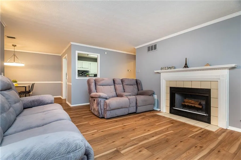 1003 Gettysburg Place Unit 1003, Sandy Springs, Georgia 30350, 2 Bedrooms Bedrooms, ,2 BathroomsBathrooms,Residential,Sold,1003 Gettysburg Place Unit 1003,6750979 1003 Gettysburg Place Unit 1003, Sandy Springs, Georgia 30350, 2 Bedrooms Bedrooms, ,2 BathroomsBathrooms,Residential,Sold,1003 Gettysburg Place Unit 1003,6750979