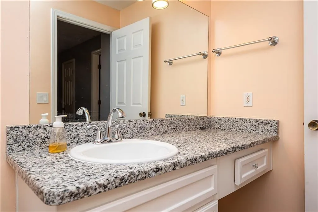 1003 Gettysburg Place Unit 1003, Sandy Springs, Georgia 30350, 2 Bedrooms Bedrooms, ,2 BathroomsBathrooms,Residential,Sold,1003 Gettysburg Place Unit 1003,6750979 1003 Gettysburg Place Unit 1003, Sandy Springs, Georgia 30350, 2 Bedrooms Bedrooms, ,2 BathroomsBathrooms,Residential,Sold,1003 Gettysburg Place Unit 1003,6750979