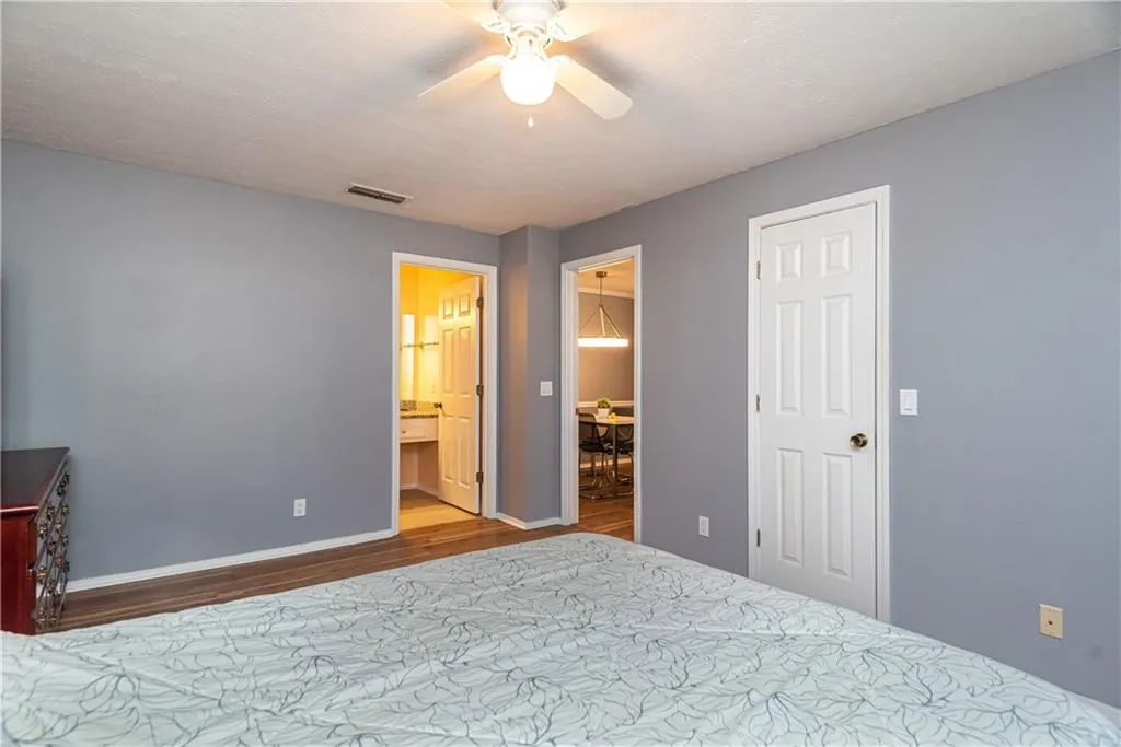 1003 Gettysburg Place Unit 1003, Sandy Springs, Georgia 30350, 2 Bedrooms Bedrooms, ,2 BathroomsBathrooms,Residential,Sold,1003 Gettysburg Place Unit 1003,6750979 1003 Gettysburg Place Unit 1003, Sandy Springs, Georgia 30350, 2 Bedrooms Bedrooms, ,2 BathroomsBathrooms,Residential,Sold,1003 Gettysburg Place Unit 1003,6750979