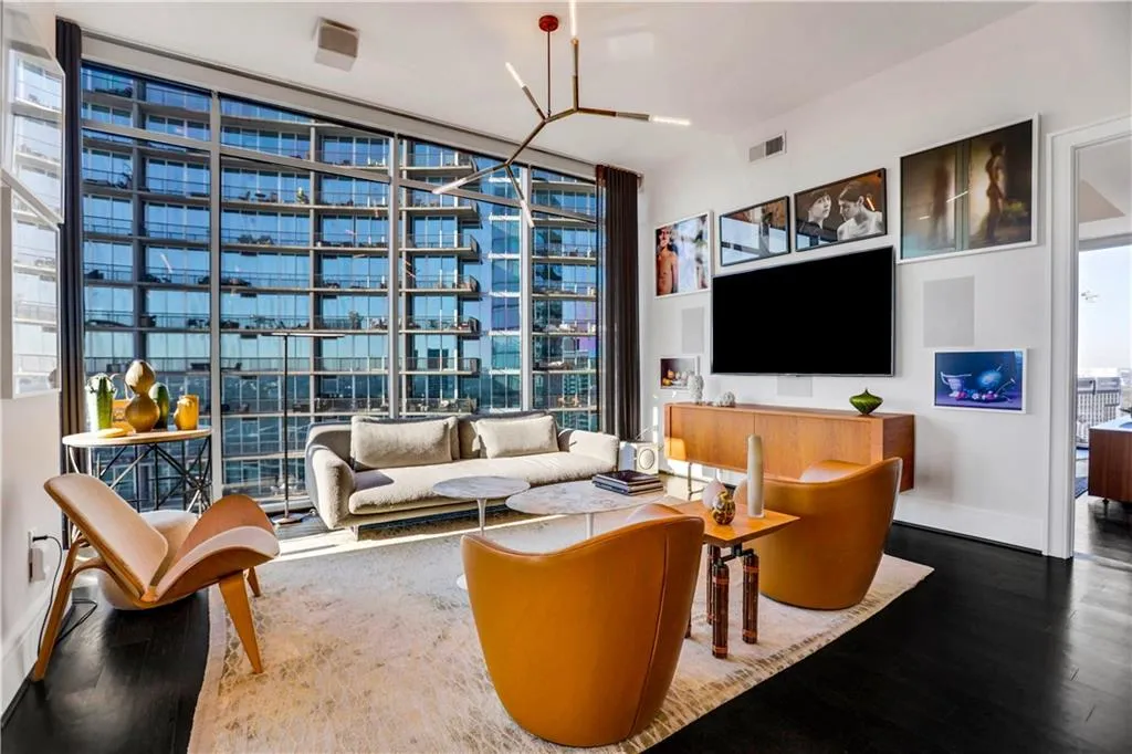 1065 Peachtree Street Ne Unit 3102, Atlanta, Georgia 30309, 3 Bedrooms Bedrooms, ,3 BathroomsBathrooms,Residential,For Sale,1065 Peachtree Street Ne Unit 3102,7512625