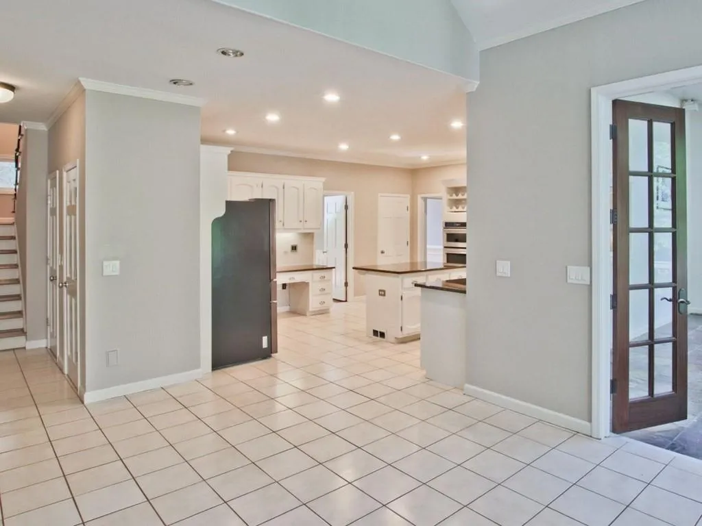 8420 Valemont Drive, Sandy Springs, Georgia 30350, 5 Bedrooms Bedrooms, ,4 BathroomsBathrooms,Residential,Sold,8420 Valemont Drive,6775207