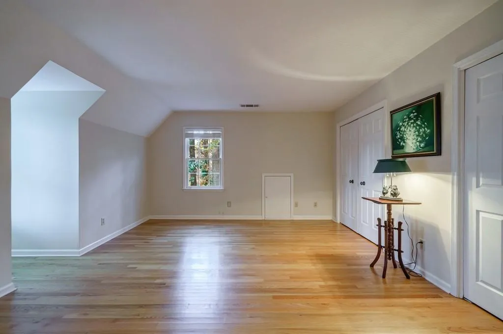 40 Quarry Lake Court, Sandy Springs, Georgia 30342, 4 Bedrooms Bedrooms, ,4 BathroomsBathrooms,Residential,Sold,40 Quarry Lake Court,6974704