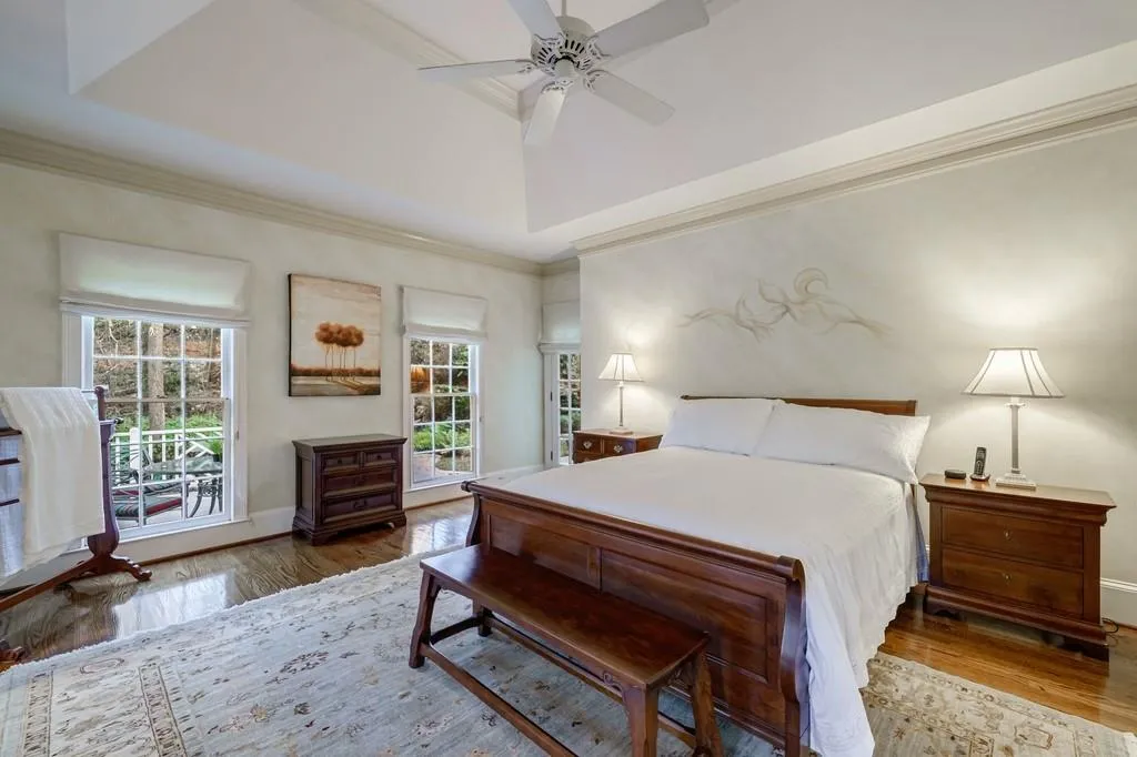 40 Quarry Lake Court, Sandy Springs, Georgia 30342, 4 Bedrooms Bedrooms, ,4 BathroomsBathrooms,Residential,Sold,40 Quarry Lake Court,6974704