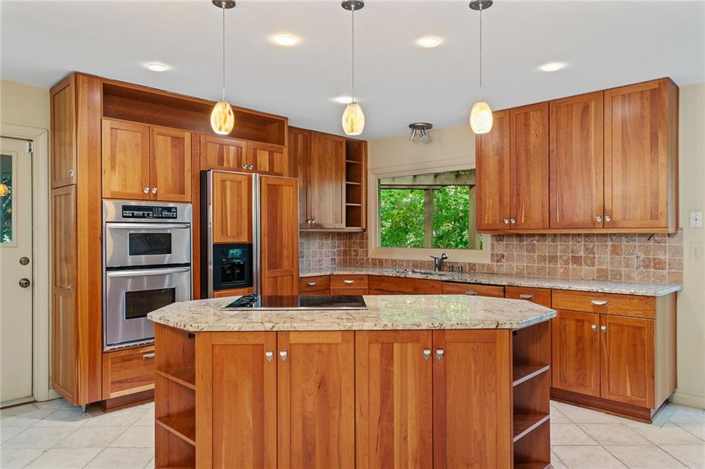 615 Colebrook Court, Atlanta, Georgia 30327, 4 Bedrooms Bedrooms, ,4 BathroomsBathrooms,Residential,Sold,615 Colebrook Court,7290753