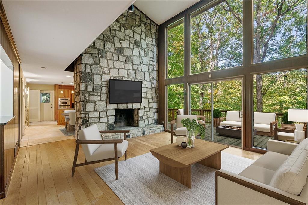 615 Colebrook Court, Atlanta, Georgia 30327, 4 Bedrooms Bedrooms, ,4 BathroomsBathrooms,Residential,Sold,615 Colebrook Court,7290753