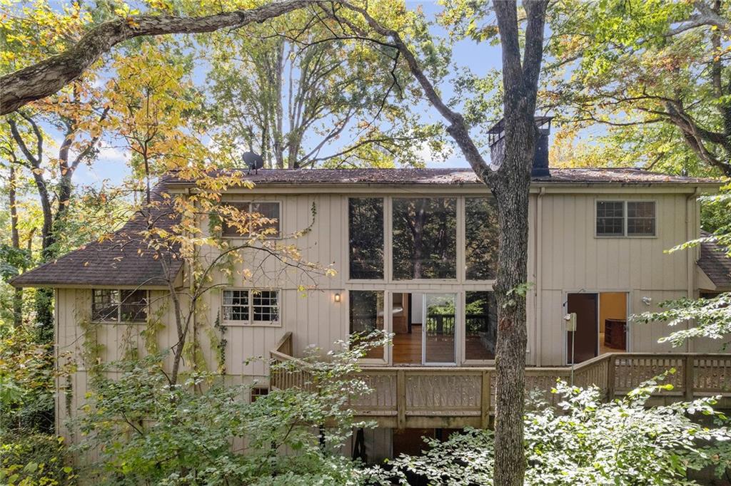 615 Colebrook Court, Atlanta, Georgia 30327, 4 Bedrooms Bedrooms, ,4 BathroomsBathrooms,Residential,Sold,615 Colebrook Court,7290753