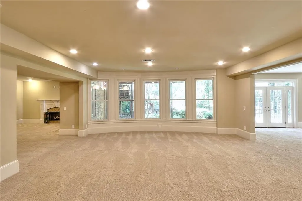 4970 Lake Forrest Drive, Sandy Springs, Georgia 30342, 6 Bedrooms Bedrooms, ,5 BathroomsBathrooms,Residential,Sold,4970 Lake Forrest Drive,7348948