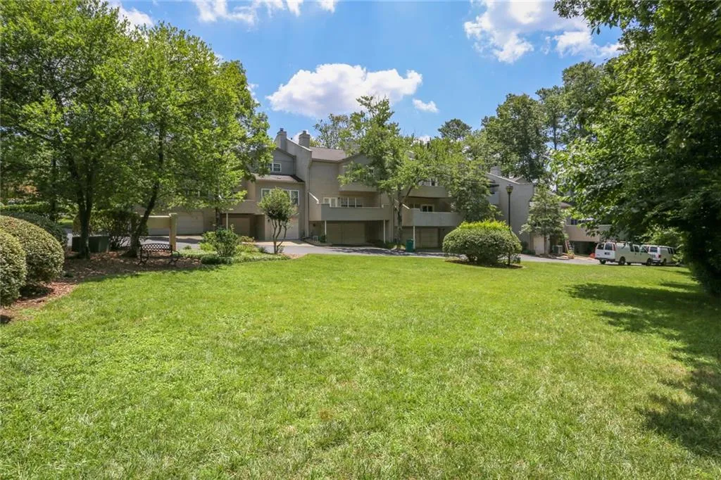 5996 Mitchell Road Unit 10, Sandy Springs, Georgia 30328, 2 Bedrooms Bedrooms, ,2 BathroomsBathrooms,Residential,Sold,5996 Mitchell Road Unit 10,7238242