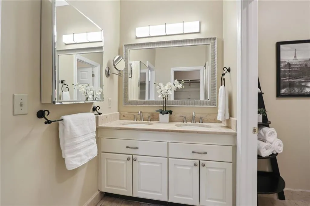 5996 Mitchell Road Unit 10, Sandy Springs, Georgia 30328, 2 Bedrooms Bedrooms, ,2 BathroomsBathrooms,Residential,Sold,5996 Mitchell Road Unit 10,7238242
