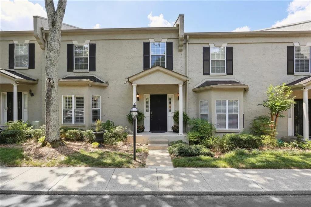 5996 Mitchell Road Unit 10, Sandy Springs, Georgia 30328, 2 Bedrooms Bedrooms, ,2 BathroomsBathrooms,Residential,Sold,5996 Mitchell Road Unit 10,7238242