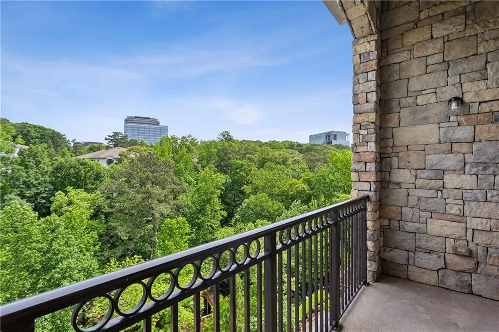 3280 Stillhouse Lane Se Unit 401, Atlanta, Georgia 30339, 2 Bedrooms Bedrooms, 0 ,2 BathroomsBathrooms,Residential,For Sale,3280 Stillhouse Lane Se Unit 401,7756266